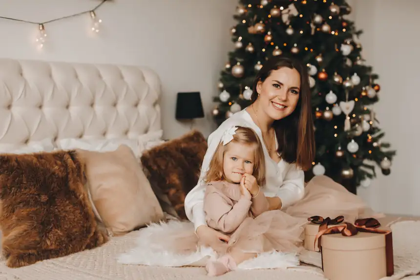 Family moment photographed in a documentary style